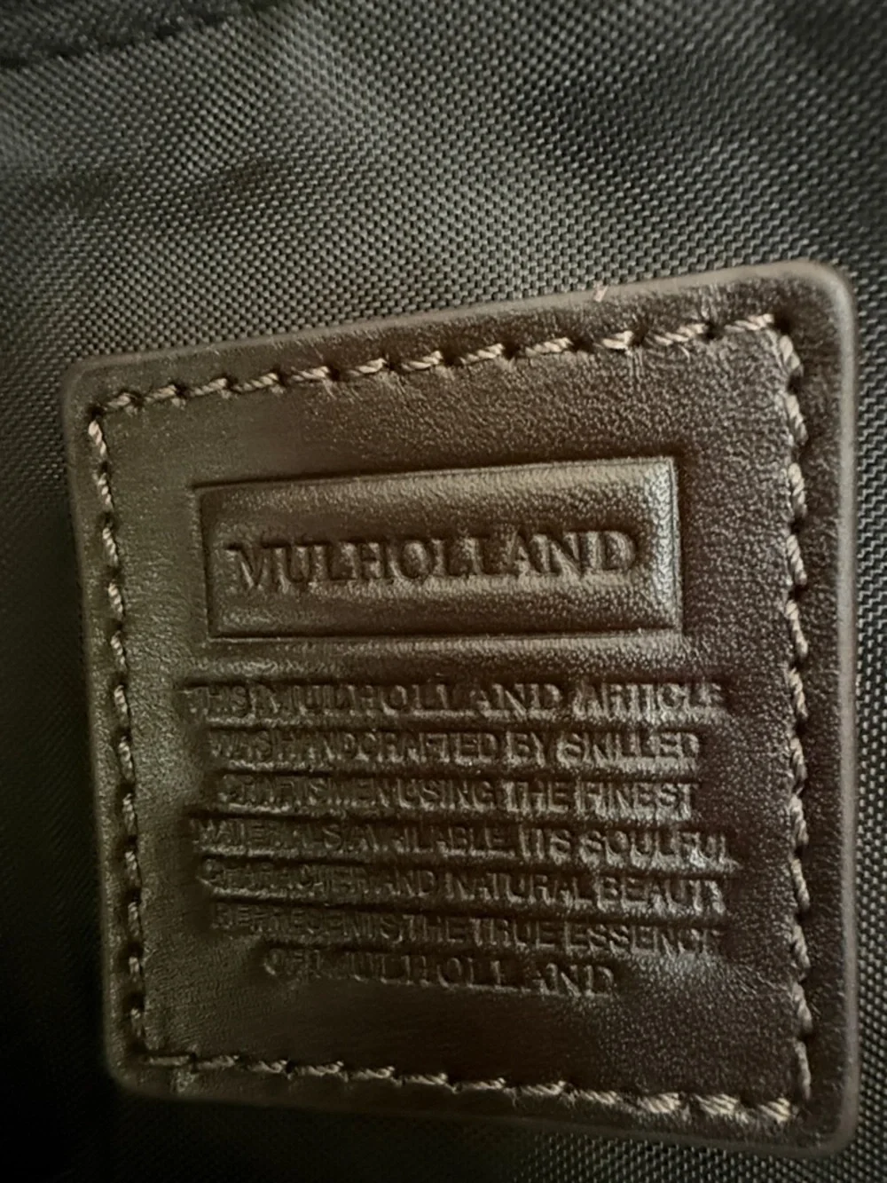 VINTAGE MULHOLLAND BROTHERS HANDMADE 100% LEATHER DUFFLE BAG. NWT - Picture 9 of 12